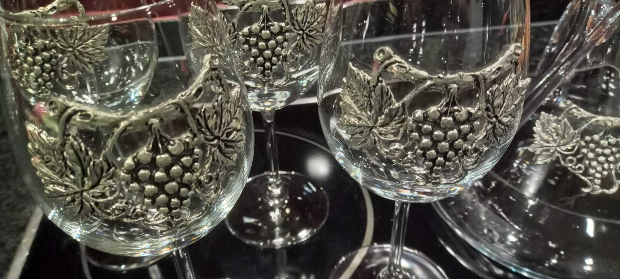 Conjunto de copos e decanter com estanho