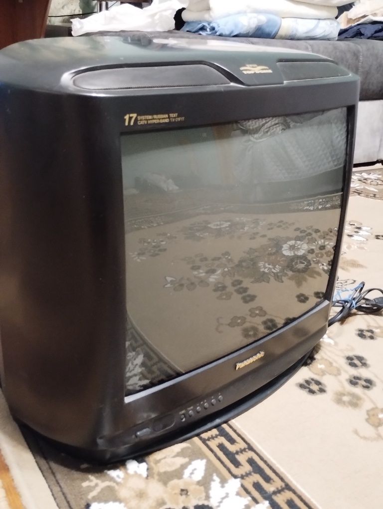 Продам телевізор PANASONIC TX-21F1T