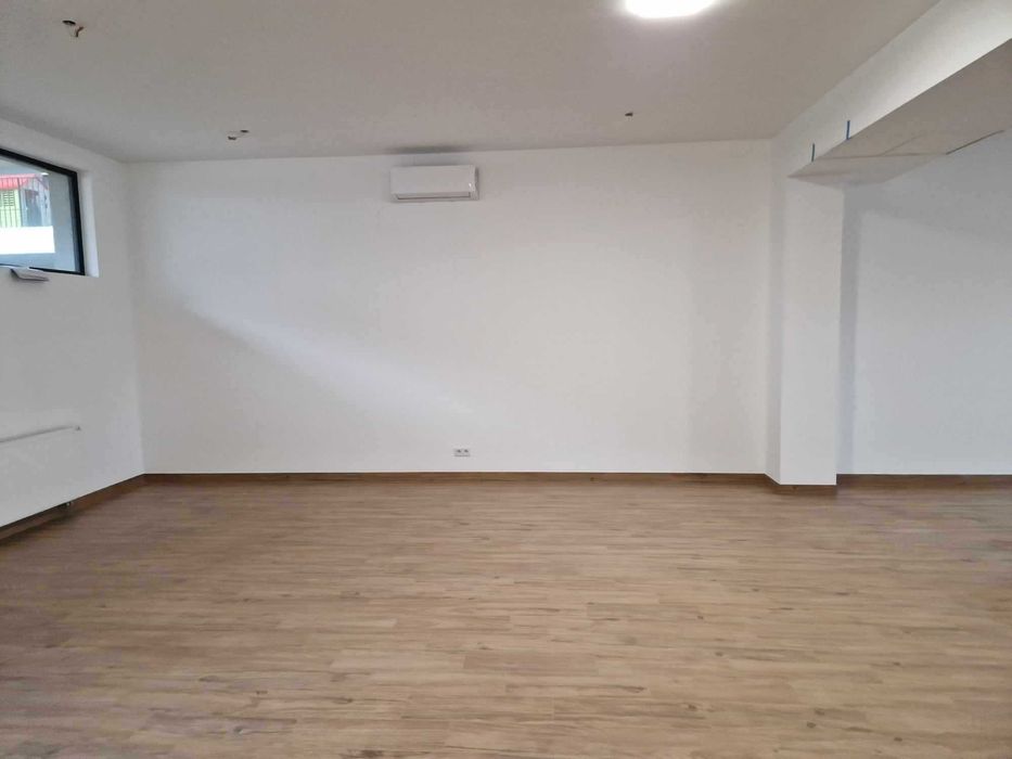 Lokal Mokotów -Stegny 128 m2 ul . Sobieskiego