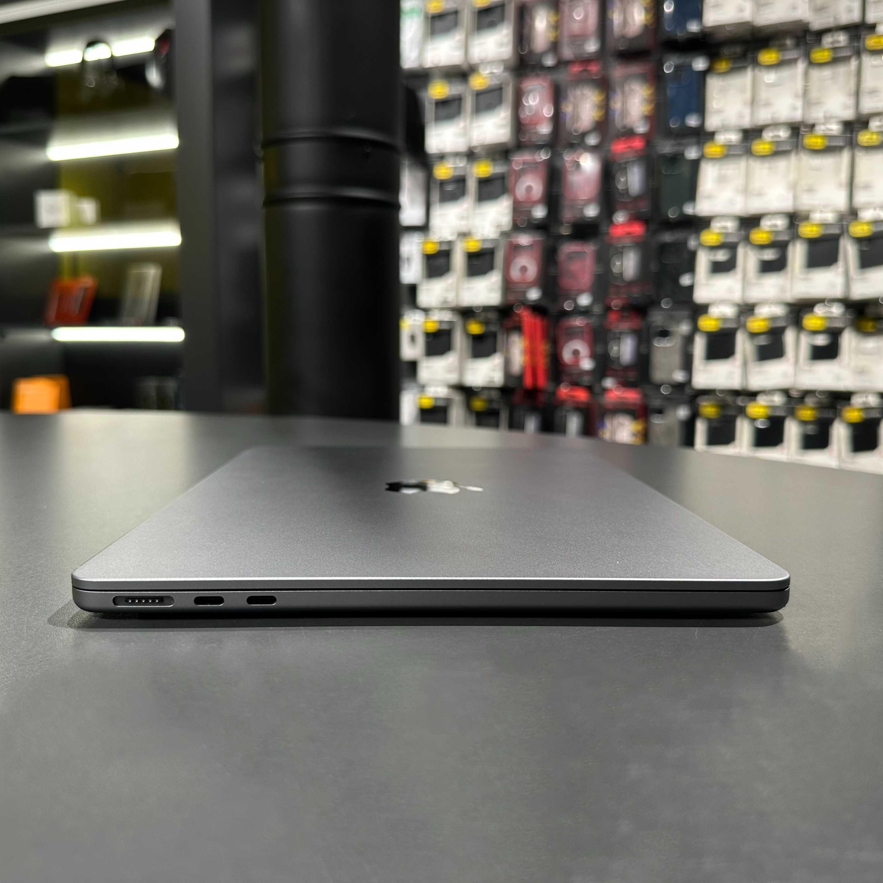 MacBook Air 13" 2022 M2 8GB RAM 256GB SSD АКЦІЯ!
