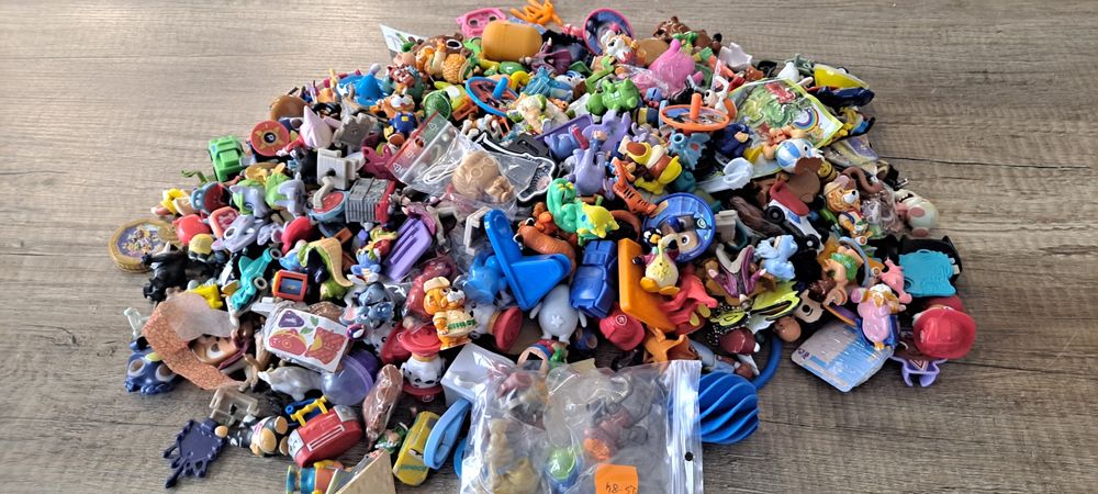 figurki  kinder niespodzianka złoty Harry Potter