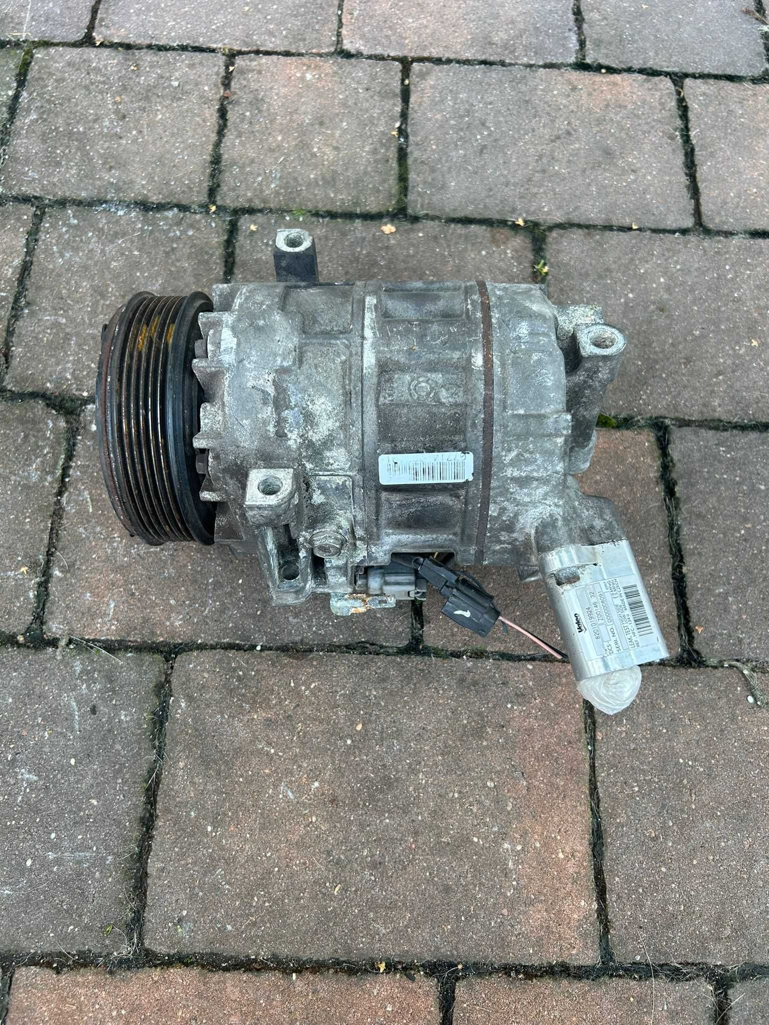 Sprężarka kompresor klimatyzacji Renault Scenic 3 Megane Nissan 2.0