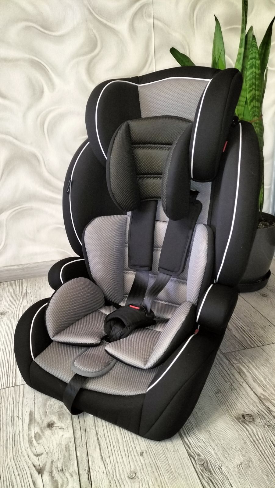 Дитяче автокрісло. Автокресло детское от 9-36кг