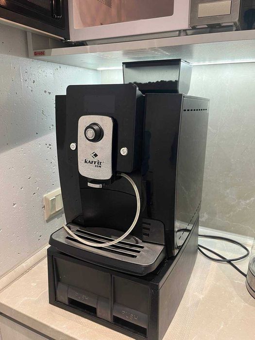 Кавомашина Kaffit 1601 PRO Black