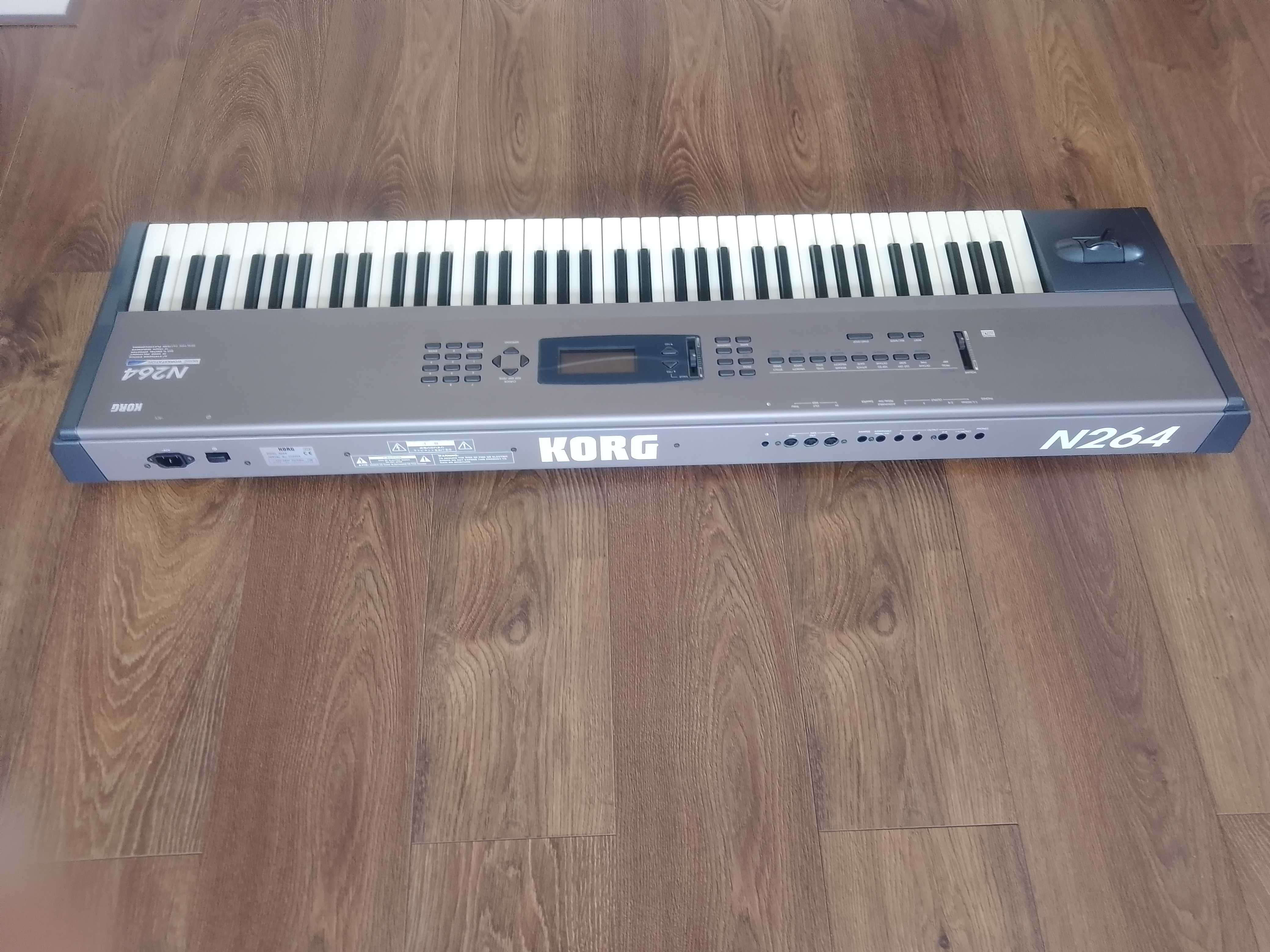 Korg N264 plus hardcase