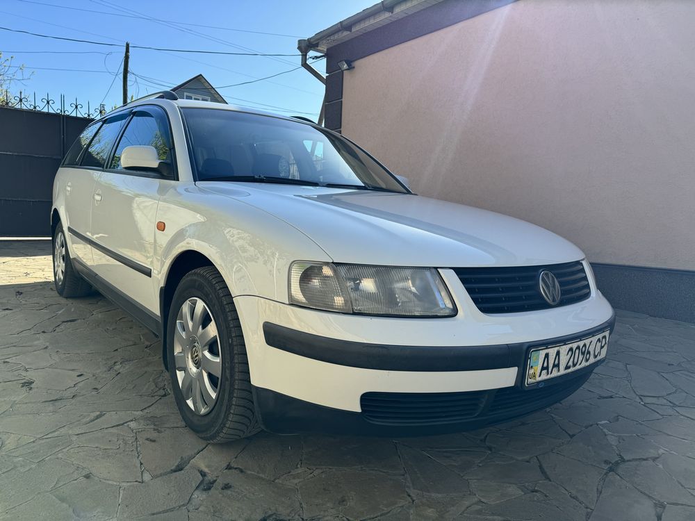 Volkswagen Passat 1998р.