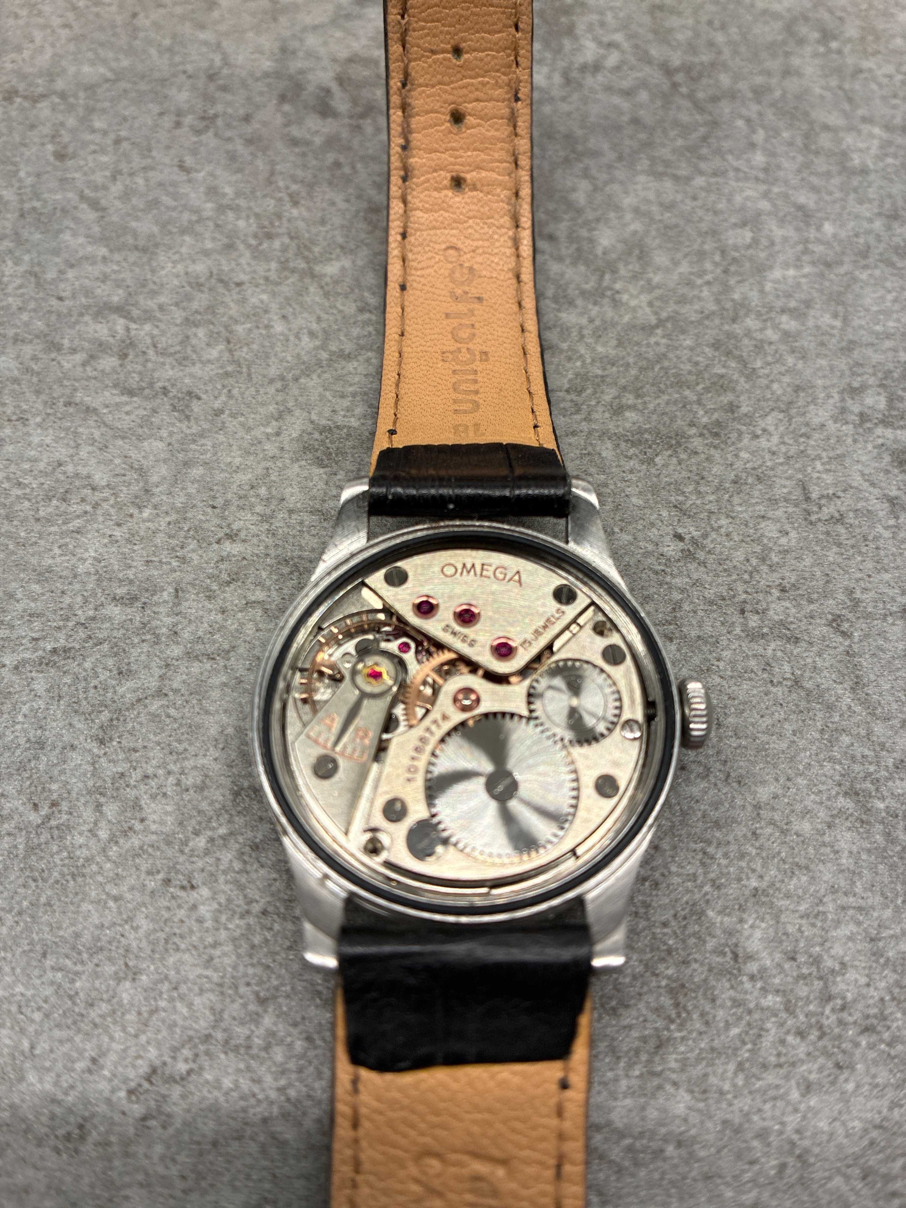 RELÓGIO OMEGA SUVERAN 2400-4.