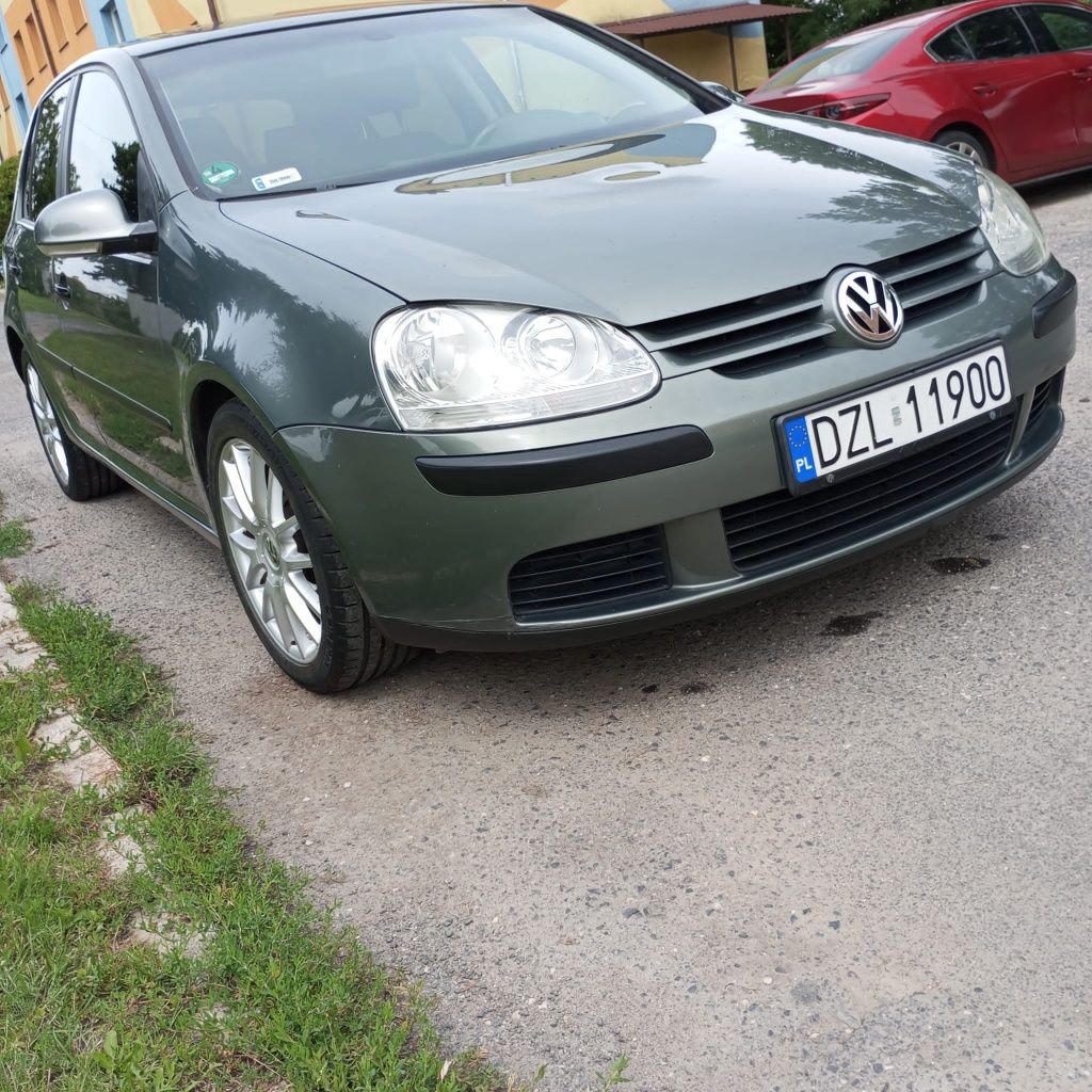 Vw Golf 5  1.9tdi 105km