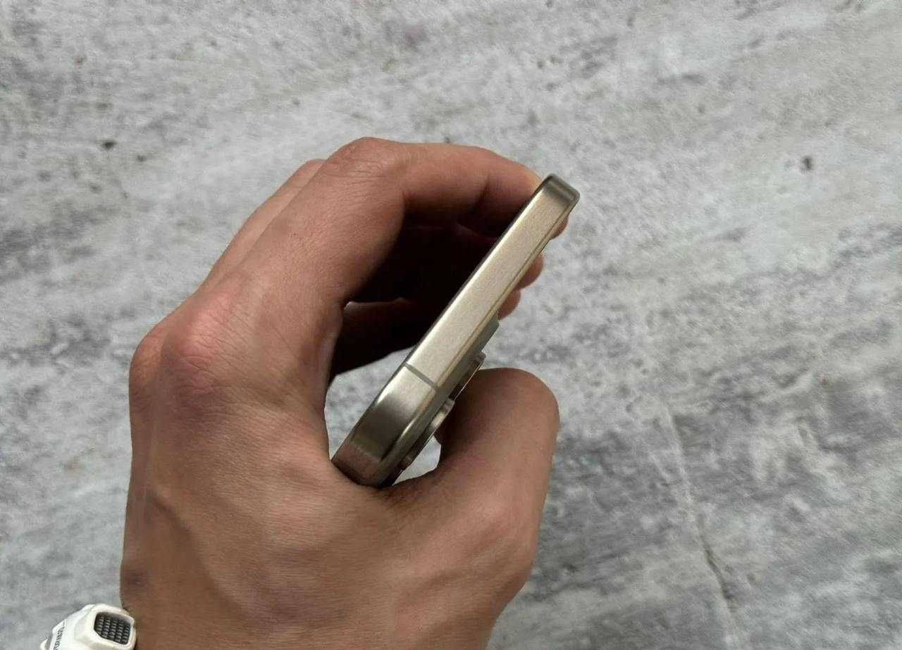 iPhone 15 Pro Max, 256 ГБ