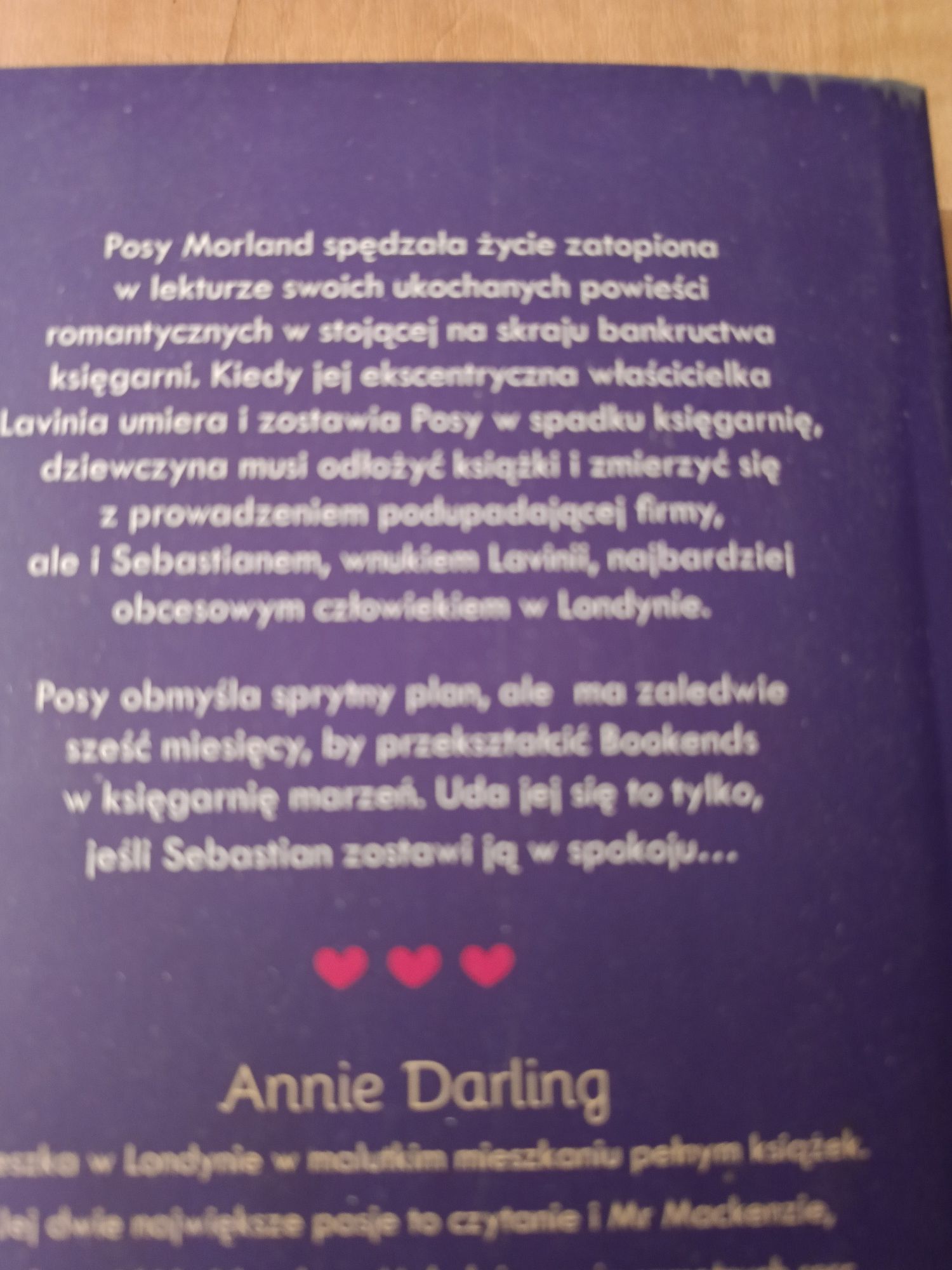 Mała księgarnia samotnych serc. Annie Darling