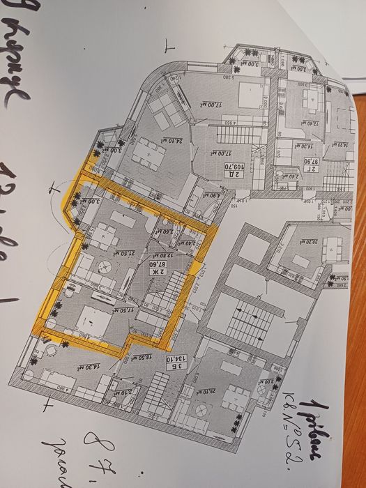 Продається  здана в експлуатацію  дворівнева квартира