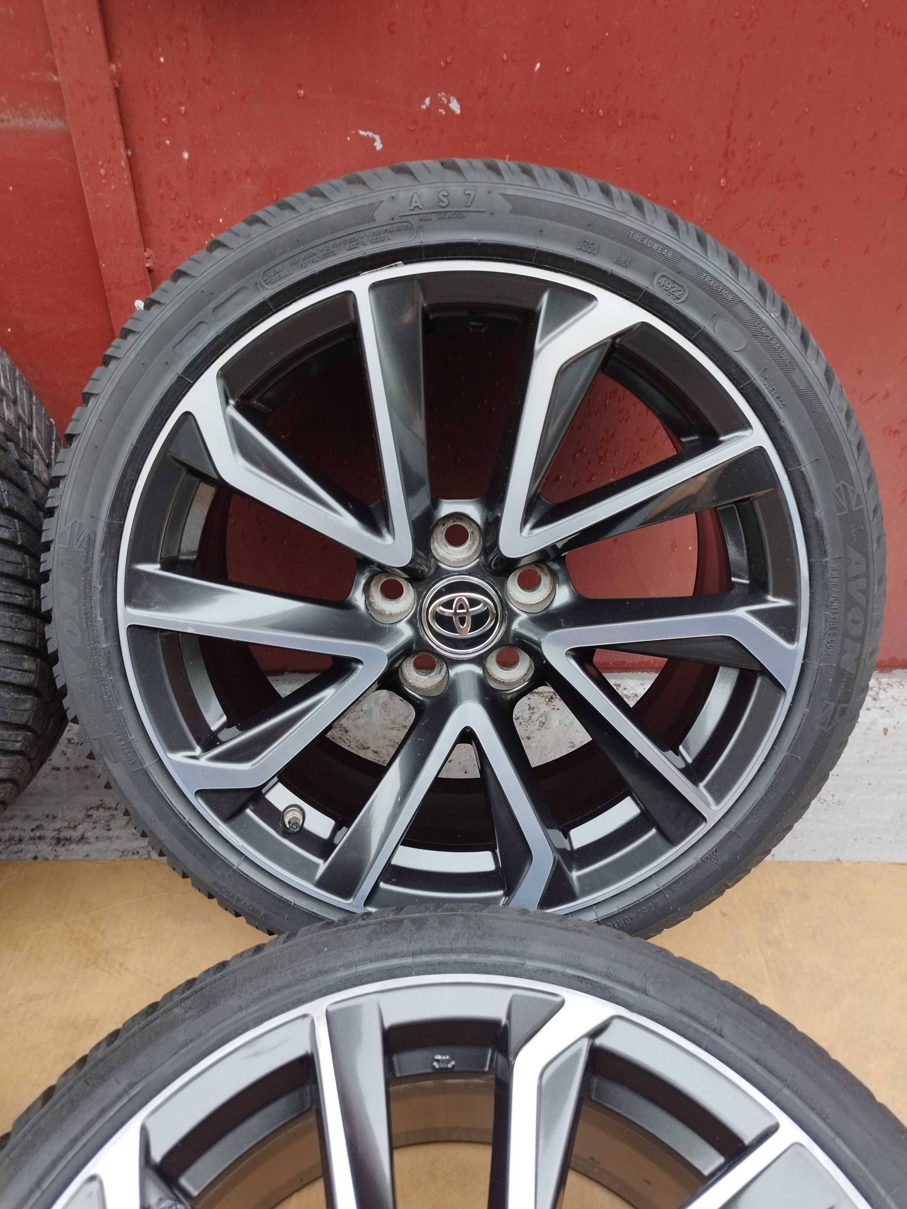 Nowe opony, koła całoroczne 225/40R18 oryginał TOYOTA Corolla e21 GR
