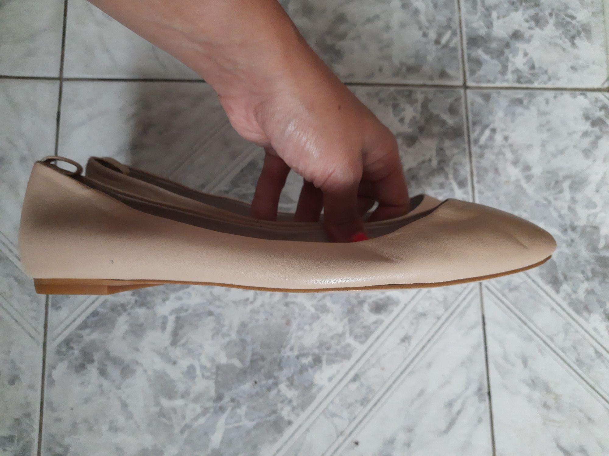 ZARA WOMAN beżowe skórzane baleriny 38