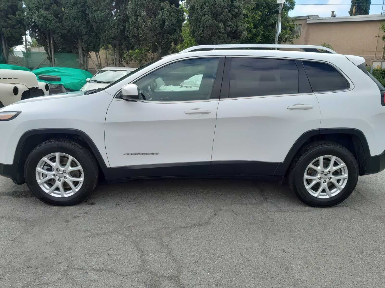 2015 Jeep Cherokee 2.4 Latitude