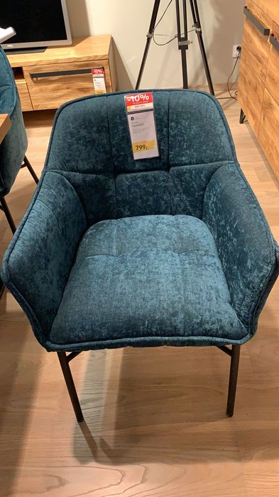 6 krzeseł Piemont z Agata Meble – wygodne, tapicerowane (turkusowe)