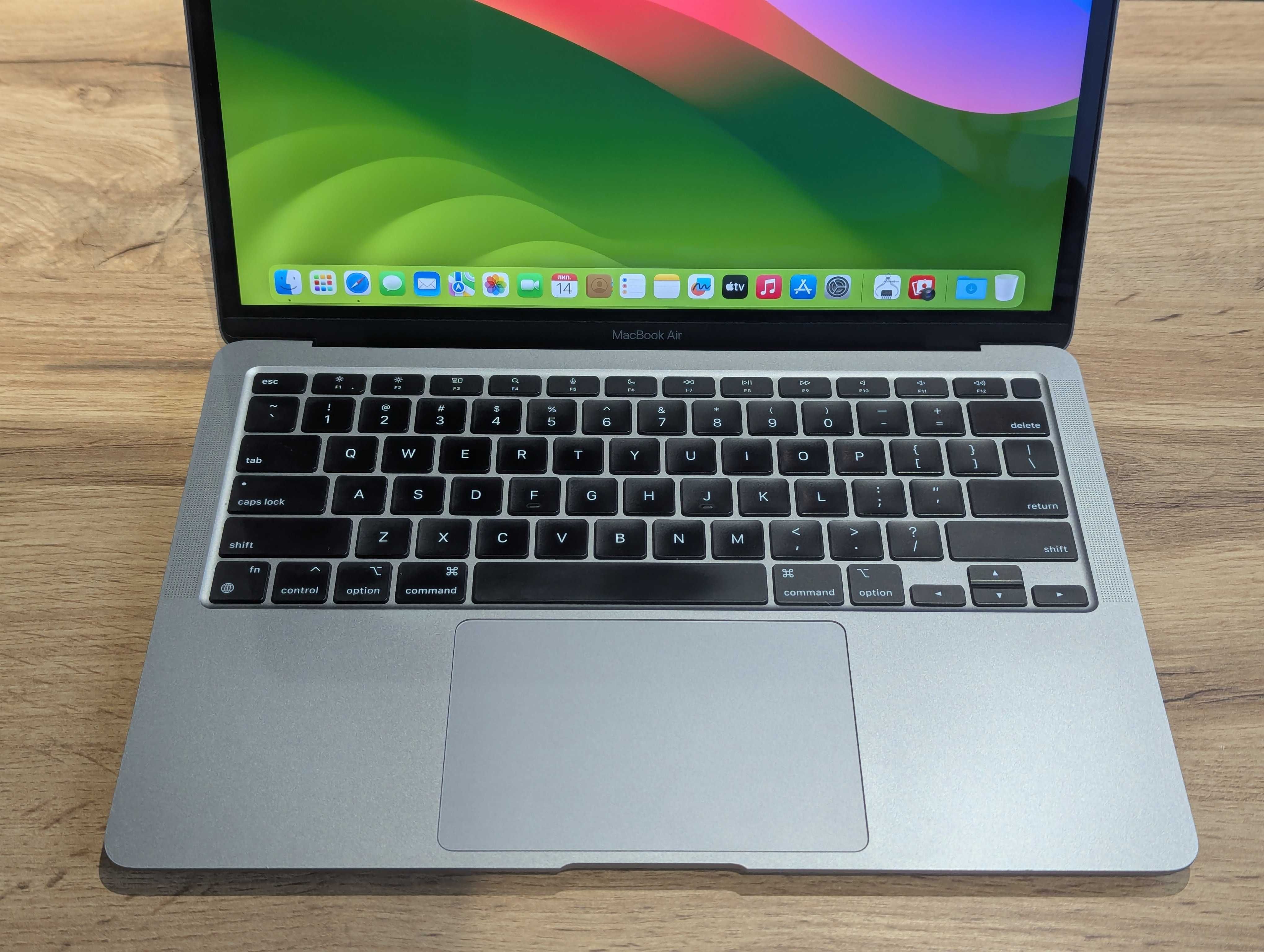Macbook air 13 2020 m1 16/256gb