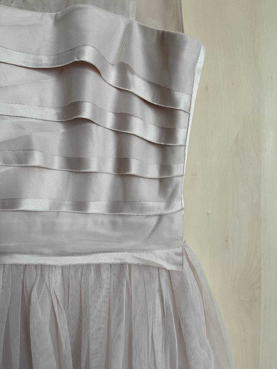 Коротка святкова сукня (розмір EU 36)