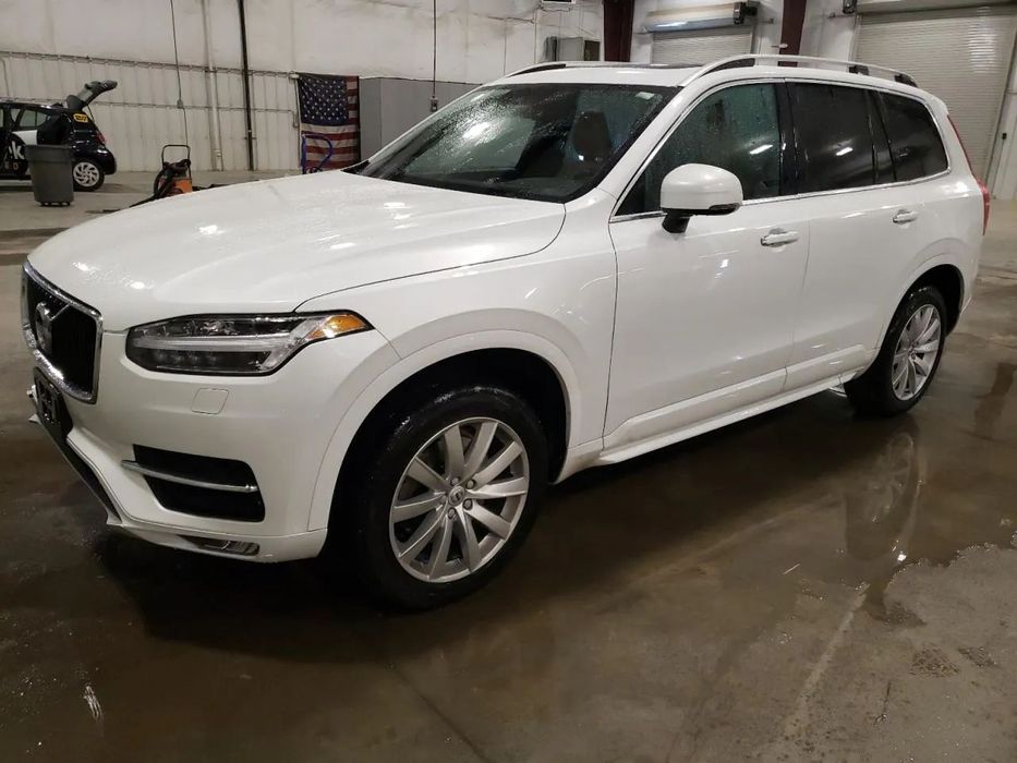 Volvo XC 90 Autko z 2018 roku, super wyposażenie, w Drodze do Polski