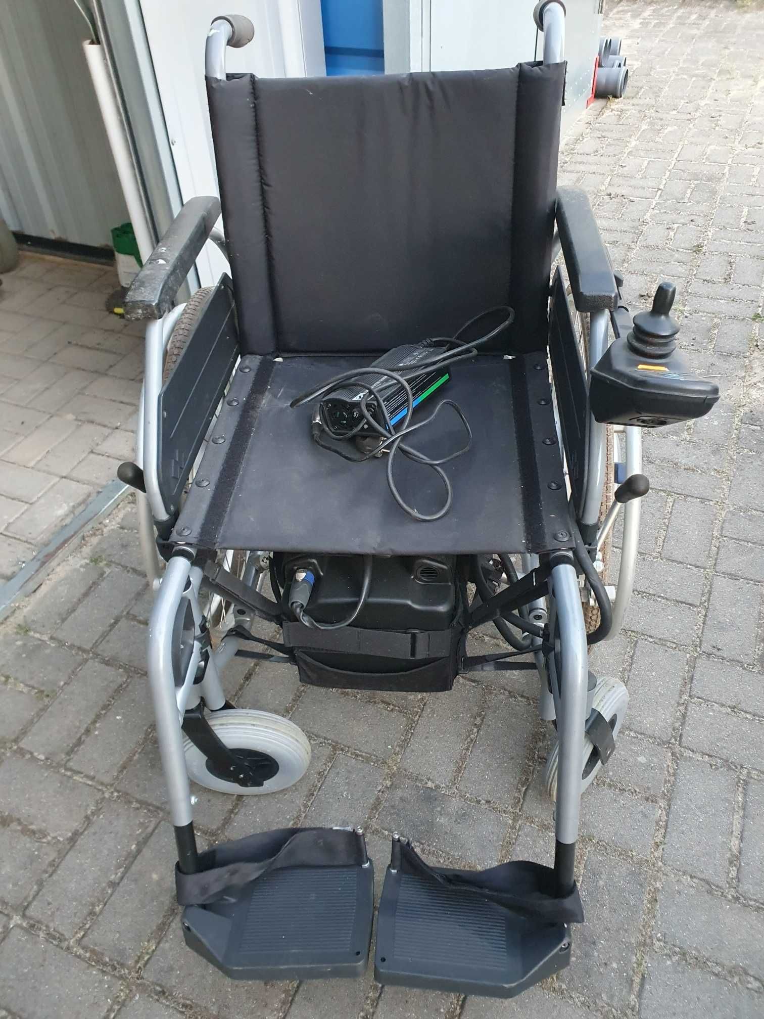 Wózek inwalidzki elektryczny Otto Bock z50 siedzisko 46 cm -6