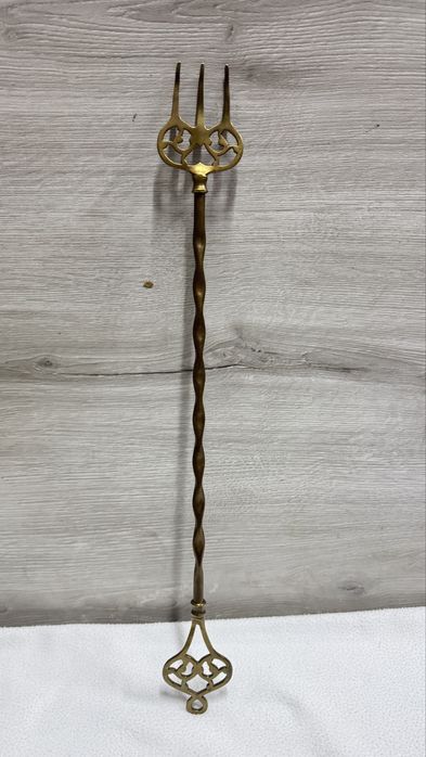 Widelec do opiekania grzanek/pianek