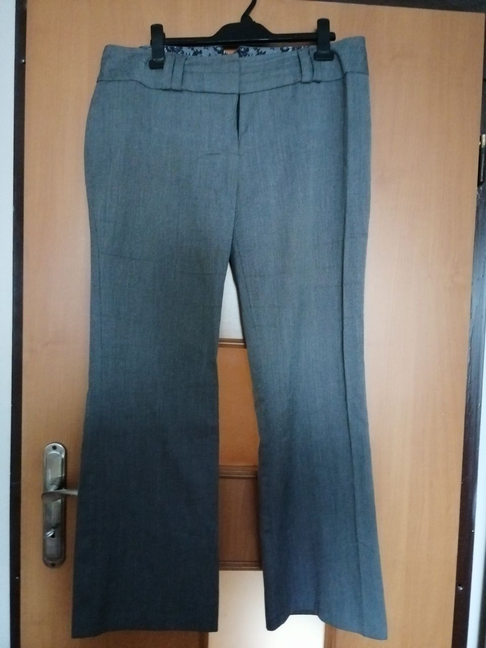 Eleganckie szare spodnie F&F rozmiar 44