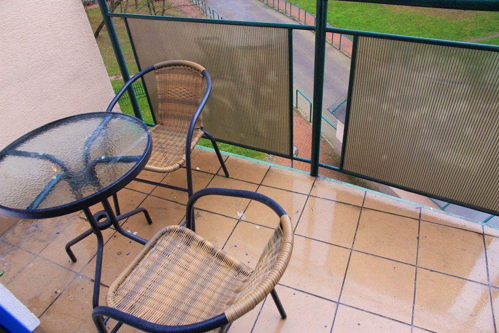 Duży pokój 1 os. z balkonem Powstańców Śl. metro Bemowo, same panie