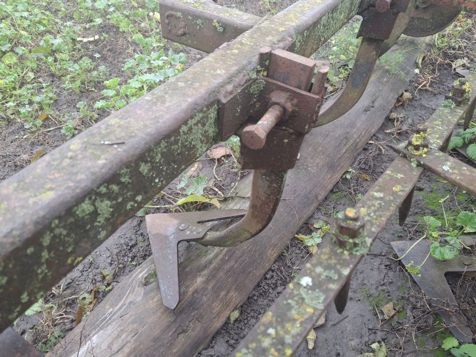 Саморобний трактор т 25