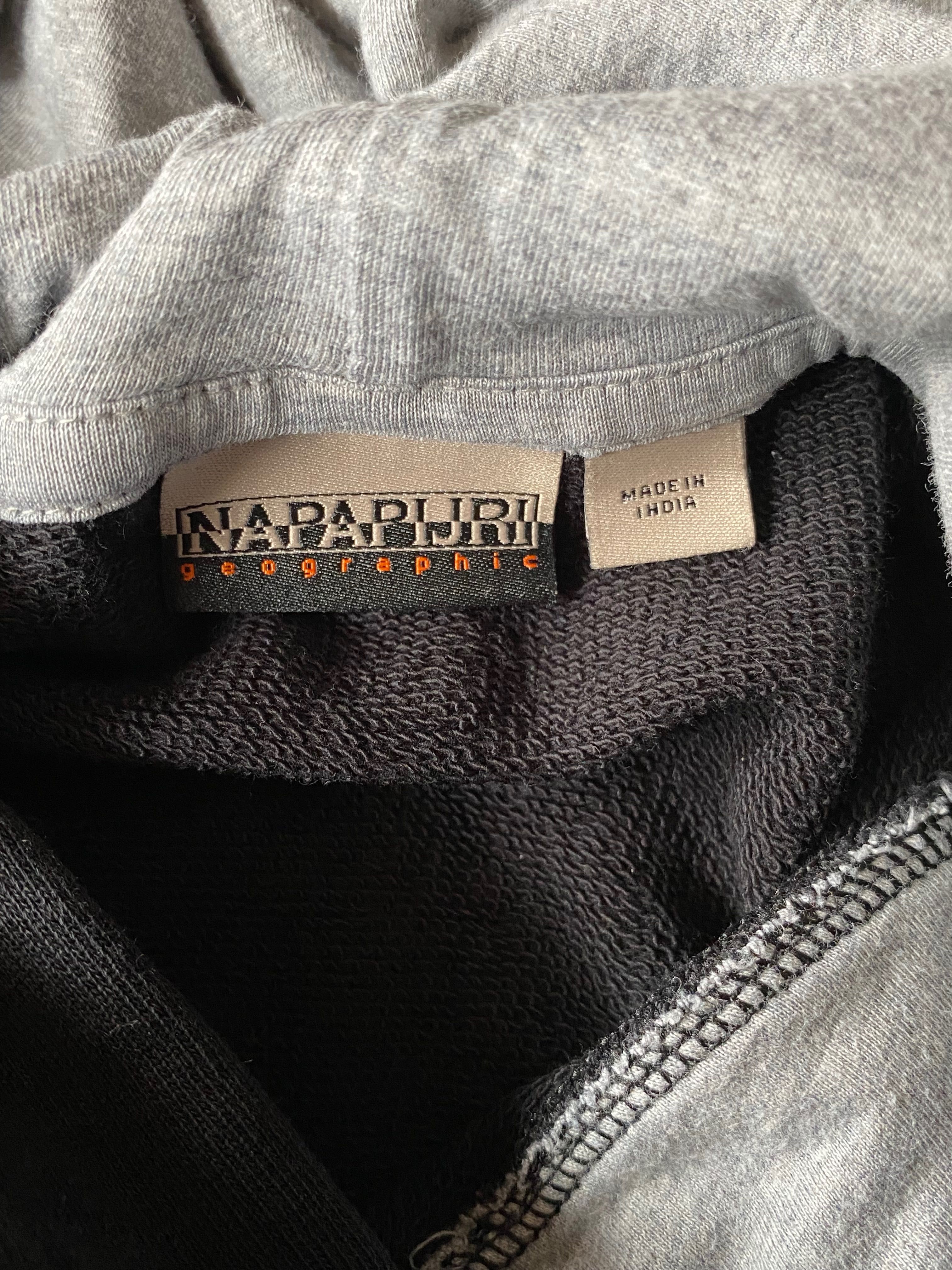 Reebok świetna czapka z daszkiem  oraz bluza  Napapijri