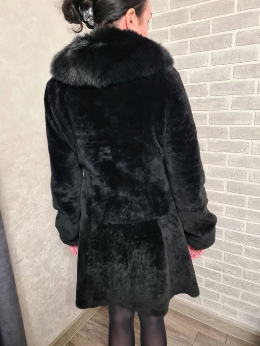 Натуральна шуба з мутона дуже гарна якість