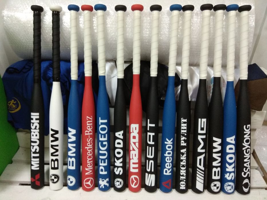 біта іменна подарунок подарок Бита бейсбольная с логотипом автобита