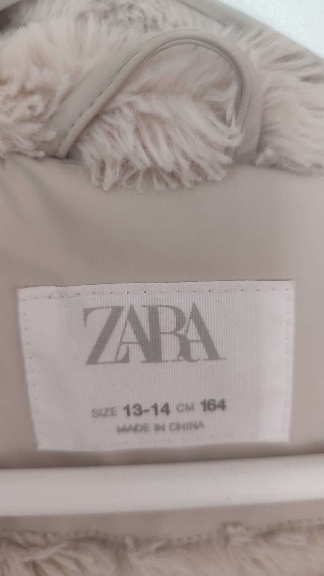Куртка ZARA на дівчинку 13-14 р