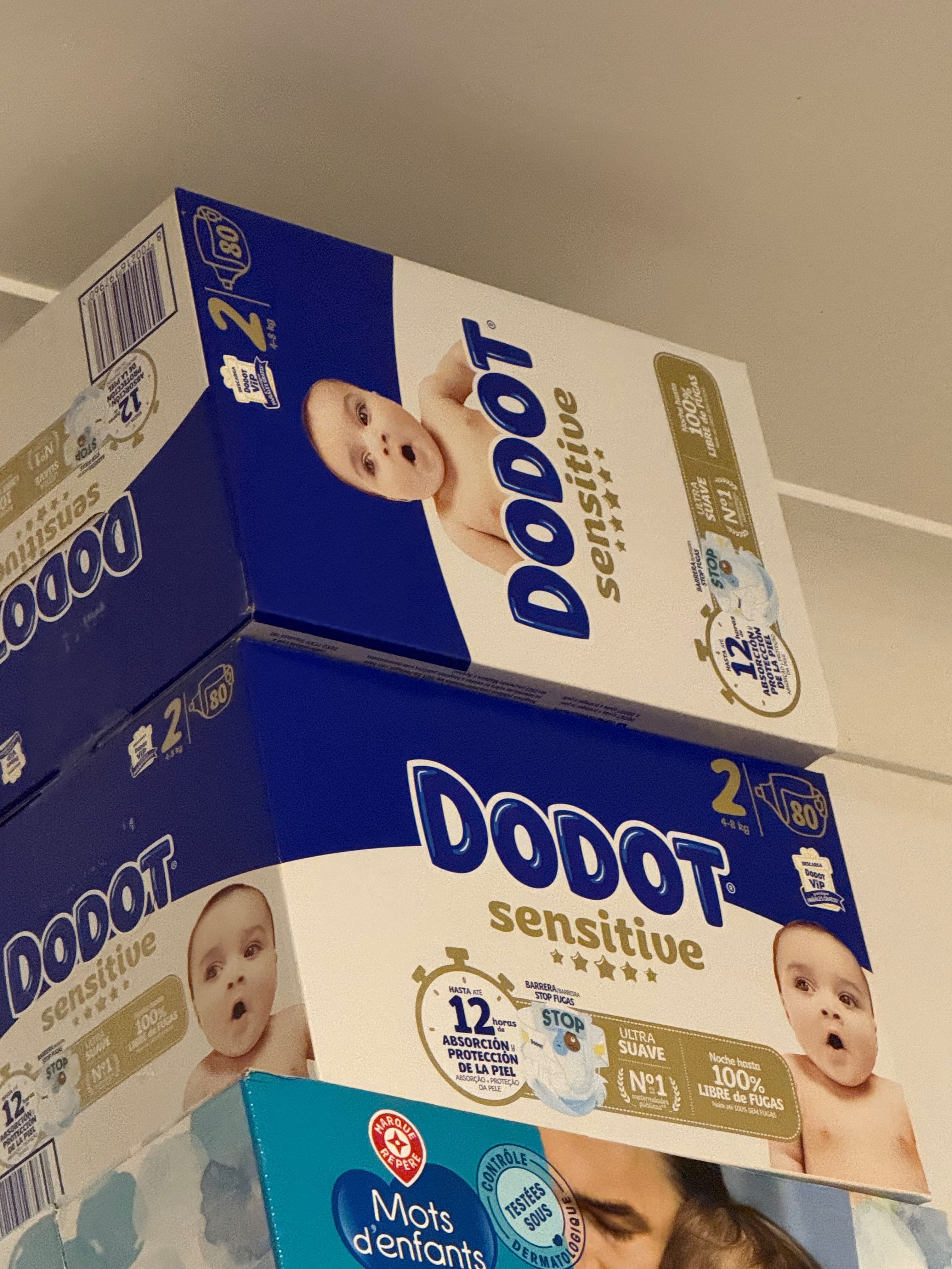Vendo fraldas dodot 2cx Tm 2 e 1cx Tm 1