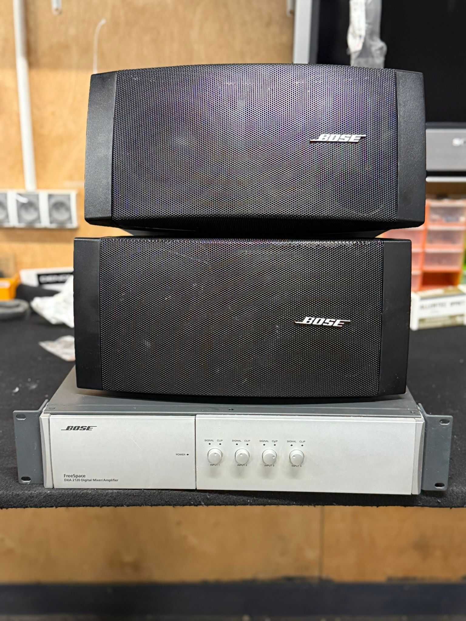 Zestaw Bose FreeSpace DXA2120+ 2x DS100SE