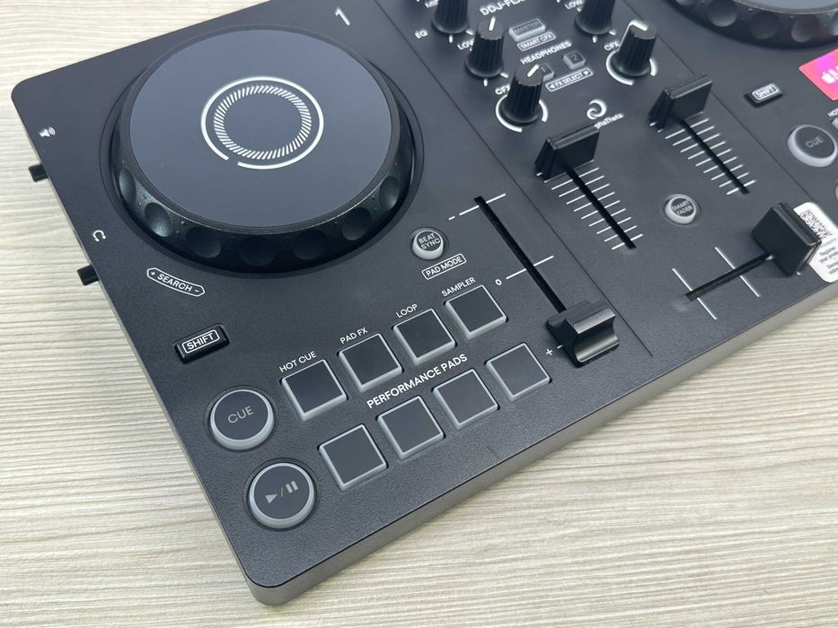 Dwukanałowy kontroler DJ | AlphaTheta DDJ-FLX2