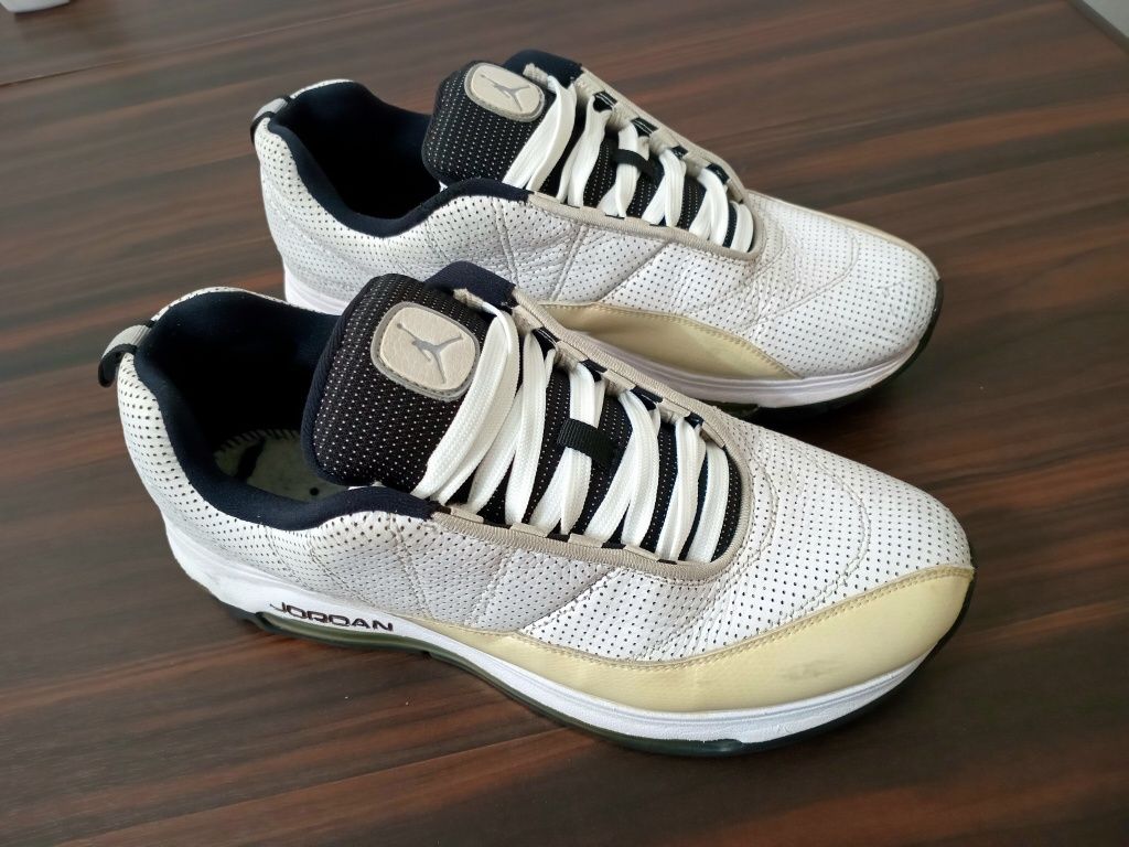 Шкіряні кросовки Jordan 43