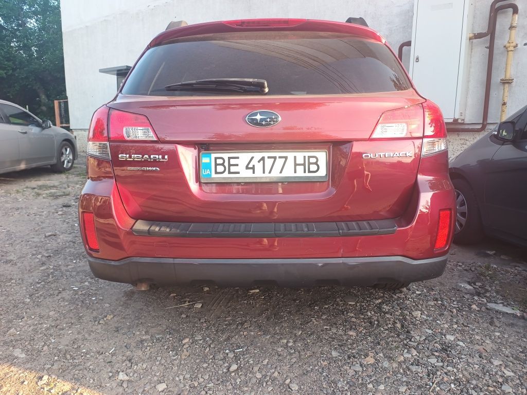 Субару аутбек Subaru outback