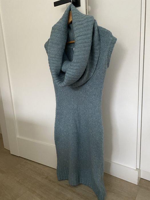 Sukienka swetrowa z golfem S