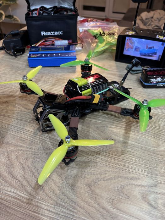 Dron FPV 5” Zestaw