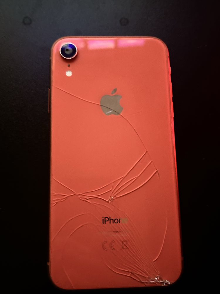 iphone xr uszkodzony