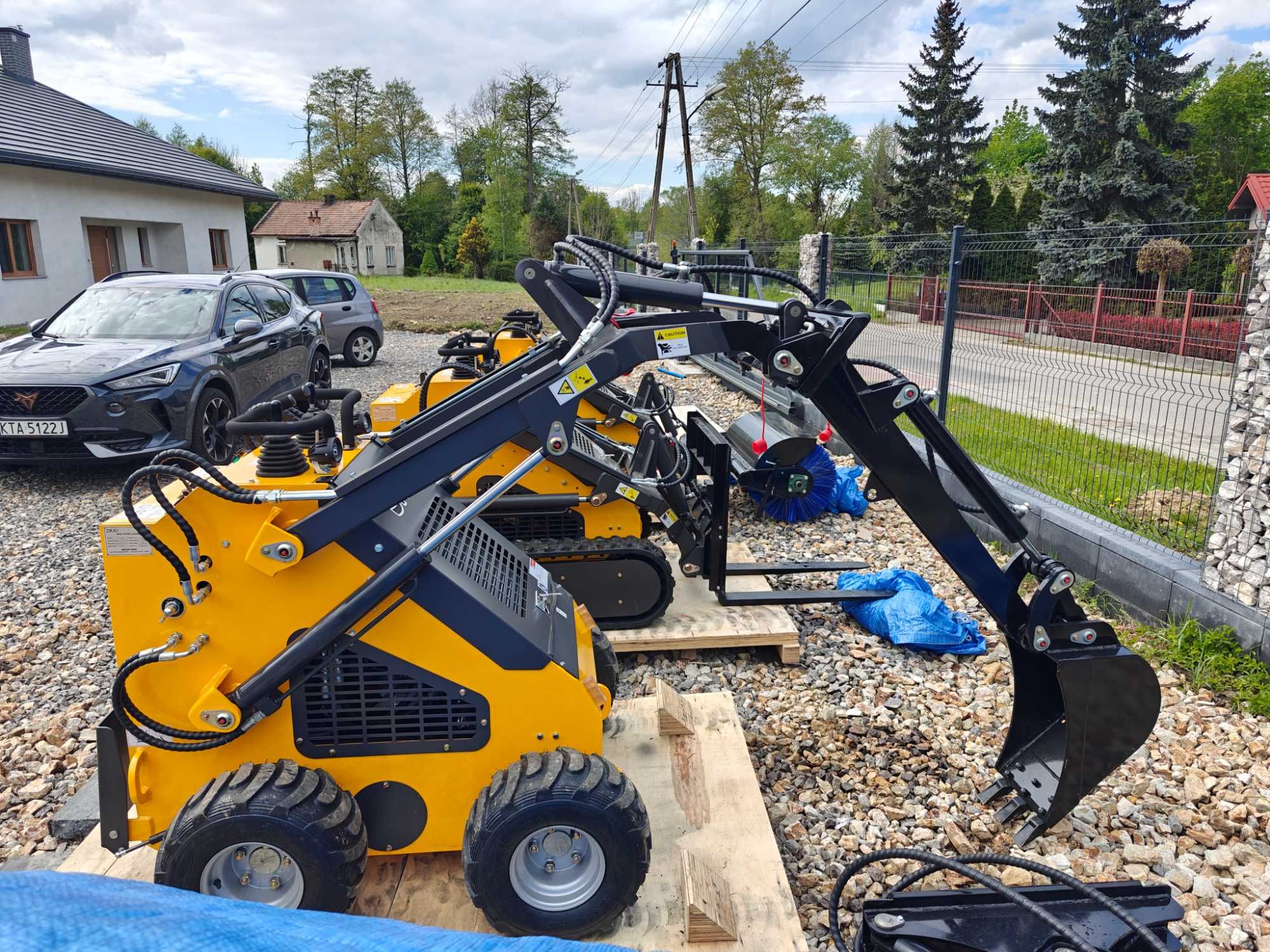 Miniładowarka wielofunkcyjna SKID /Bobcat