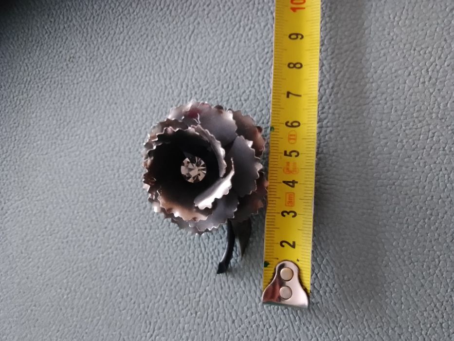 Broszka róża vintage