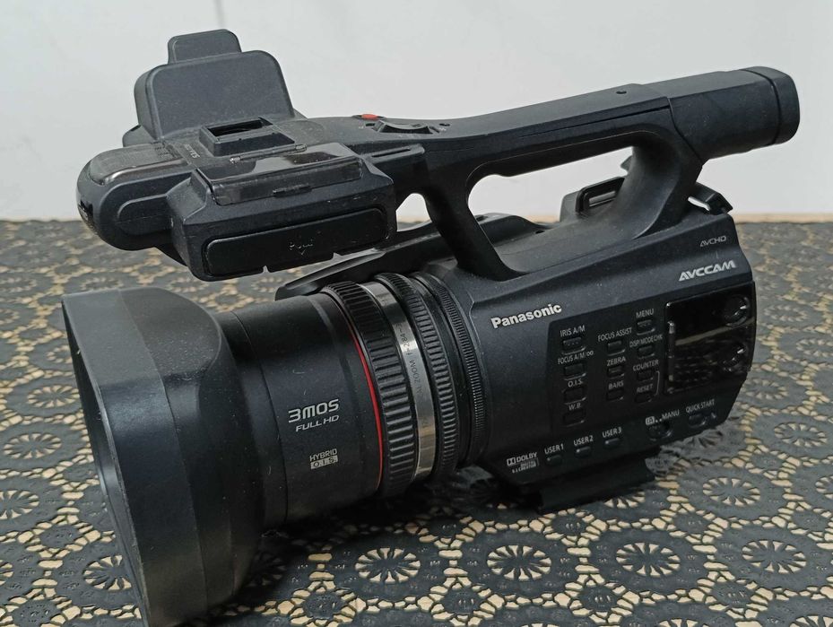 Profesjonalna kamera Panasonic AG AC 130 AEJ plus 2x Acu