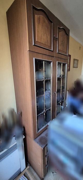 Szafa , witrynka , barek -  meble do zabrania