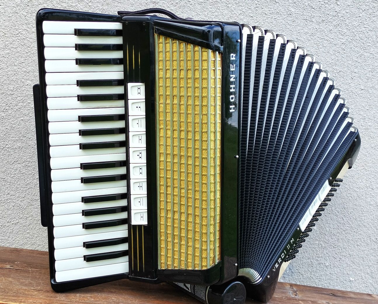 Akordeon Hohner Verdi II M 96 basów - super stan