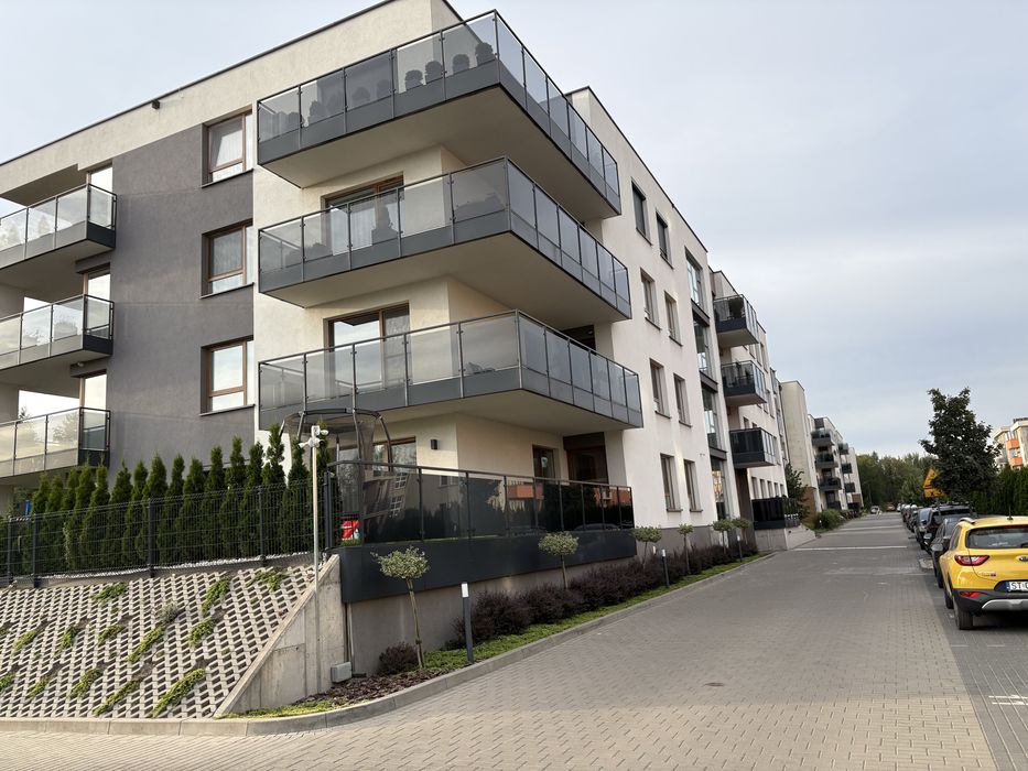 Mieszkanie 3 pokojowe na Parkitce – wszystkie meble i sprzęt w cenie.