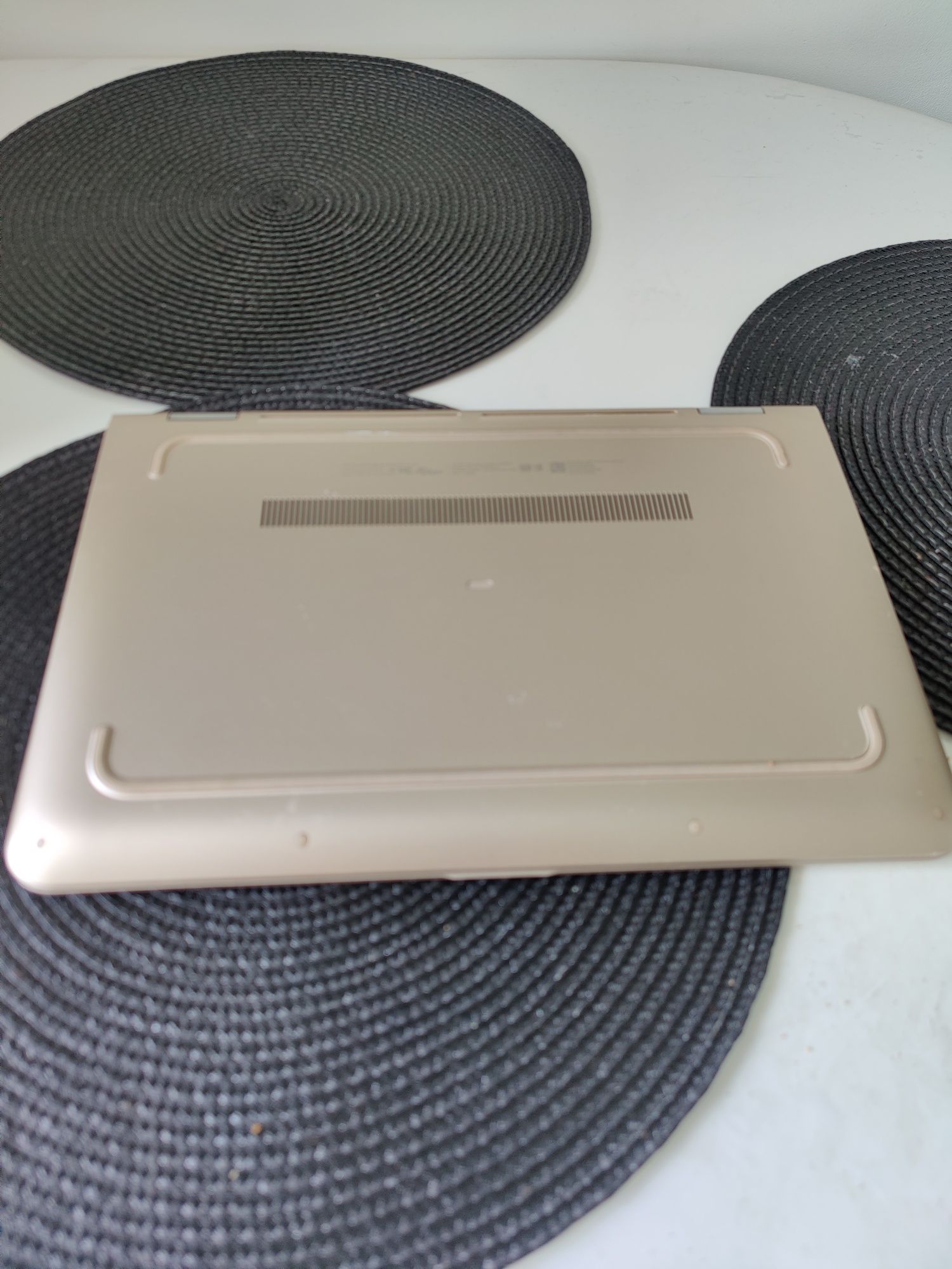 Сенсорний ноутбук  HP pavilion x360 m3/ i5 6200u /8 ГБ/SSD128