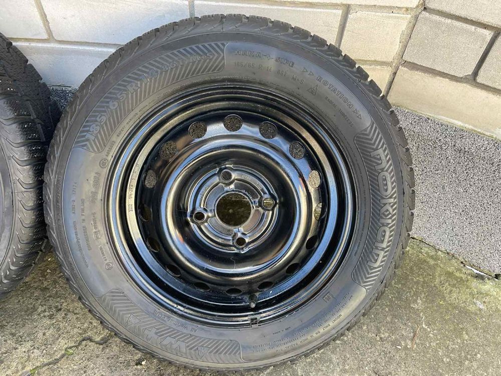 Продам зимові колеса 185/65R14