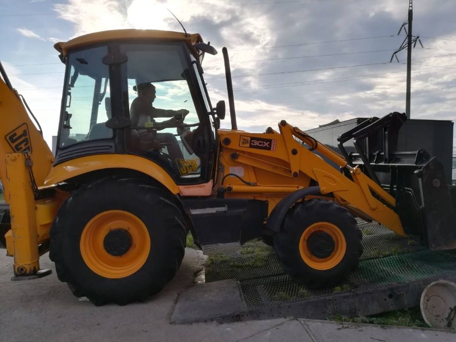 Послуги та оренда екскаватора навантажувача (погрузчика) jCB 3 CX