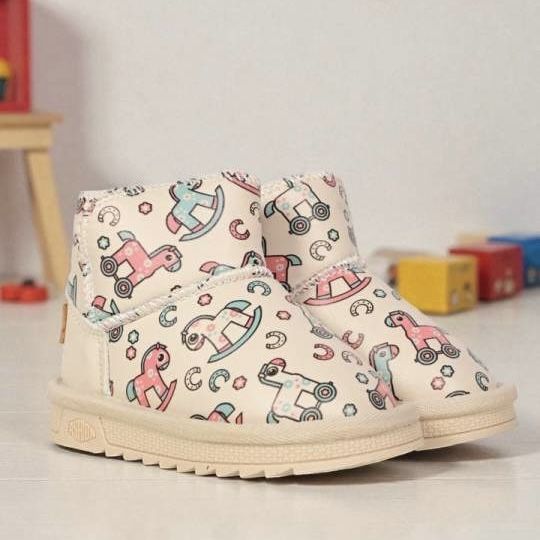 Теплі дитячі зимові черевики бежеві 21-26 розміри