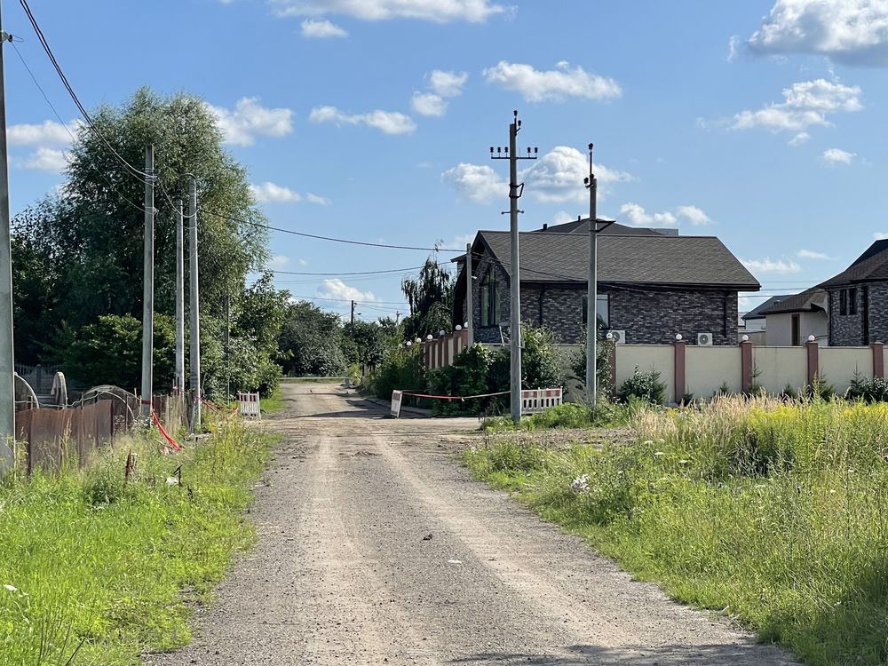 Продам земельну ділянку в закритрму містечку в Жулянах,Солом‘янський р